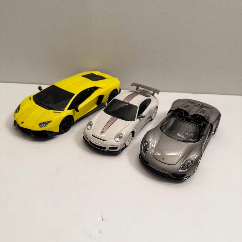 Toy Car Lot - Porsche & Lamborghini